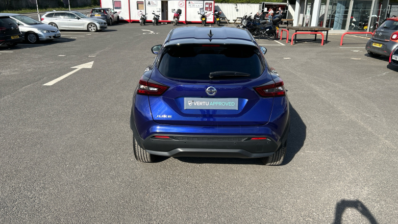 Nissan Juke 1.0 DiG-T N-Connecta 5dr Petrol Hatchback